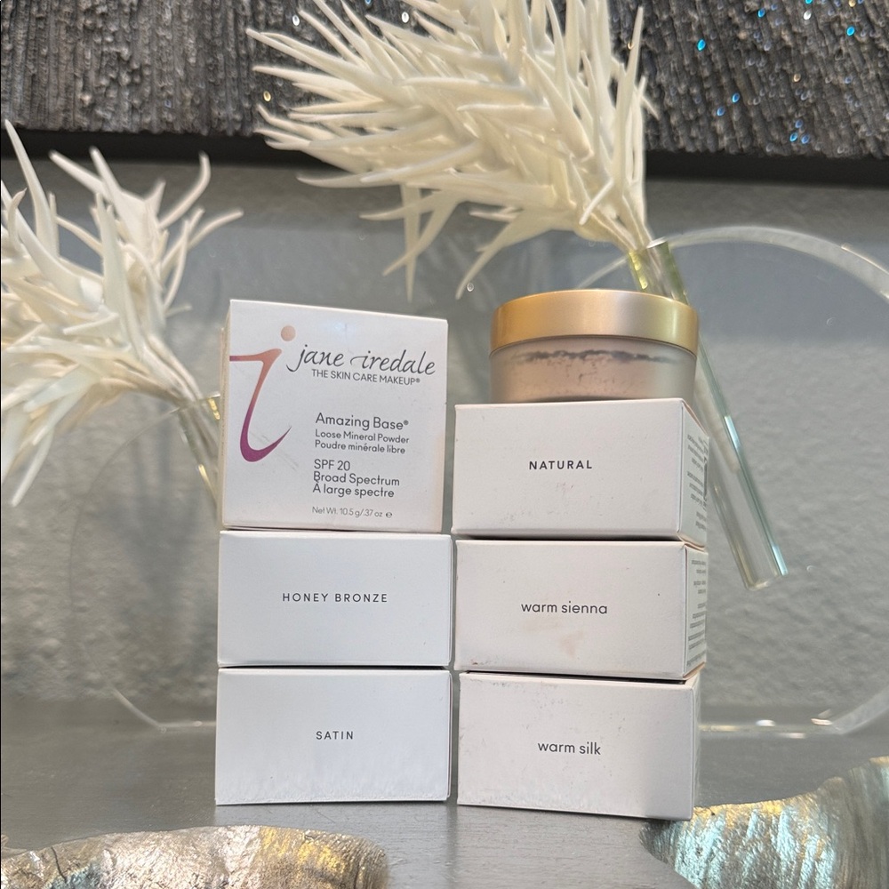 Jane Iredale Amazing Base Loose mineral powder